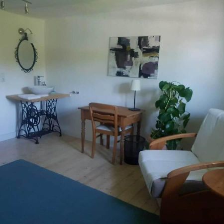 Aeltestes Haus In Quentel - Ferienwohnung 1 Mit Kleinem Garten Lichtenau Dış mekan fotoğraf