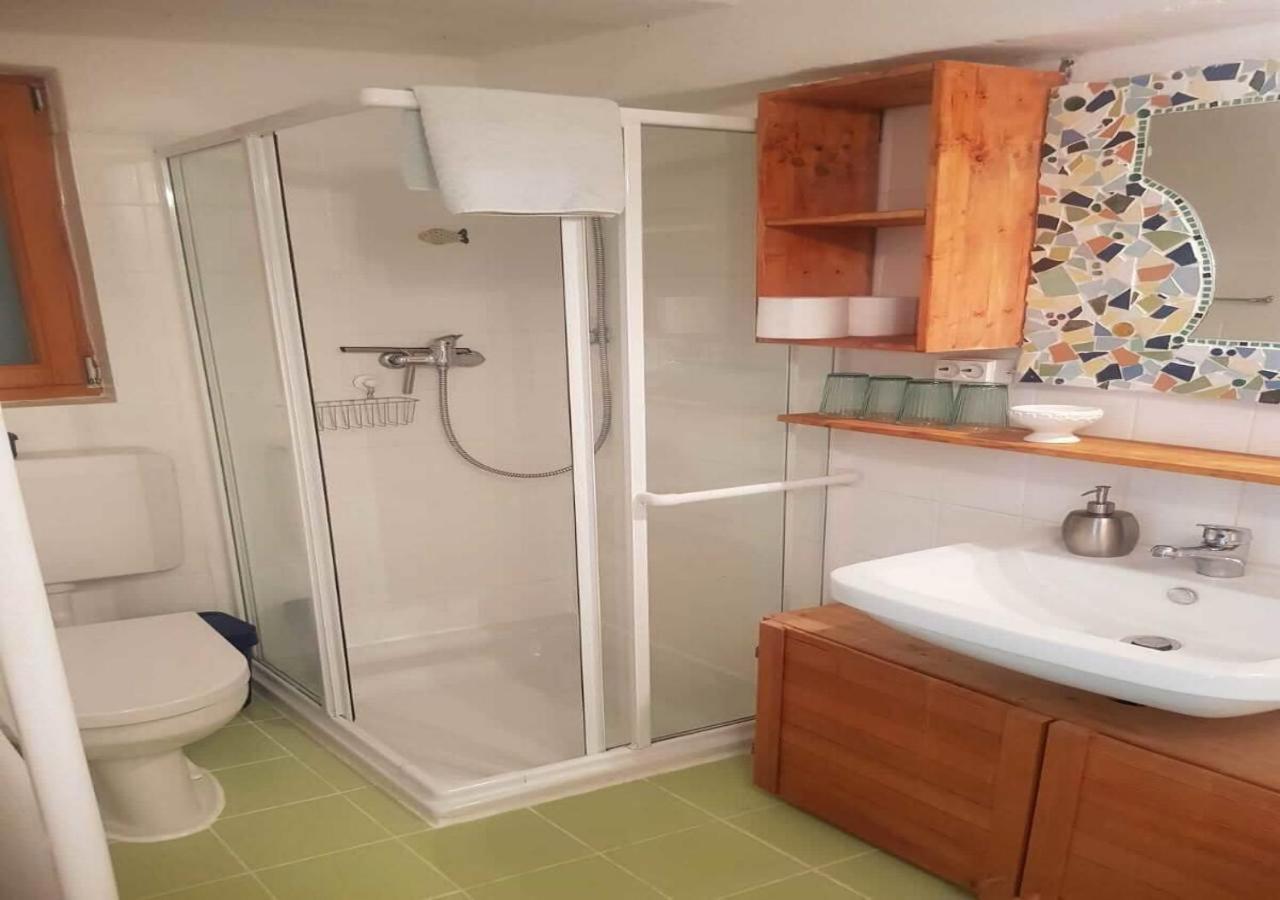 Aeltestes Haus In Quentel - Ferienwohnung 1 Mit Kleinem Garten Lichtenau Dış mekan fotoğraf