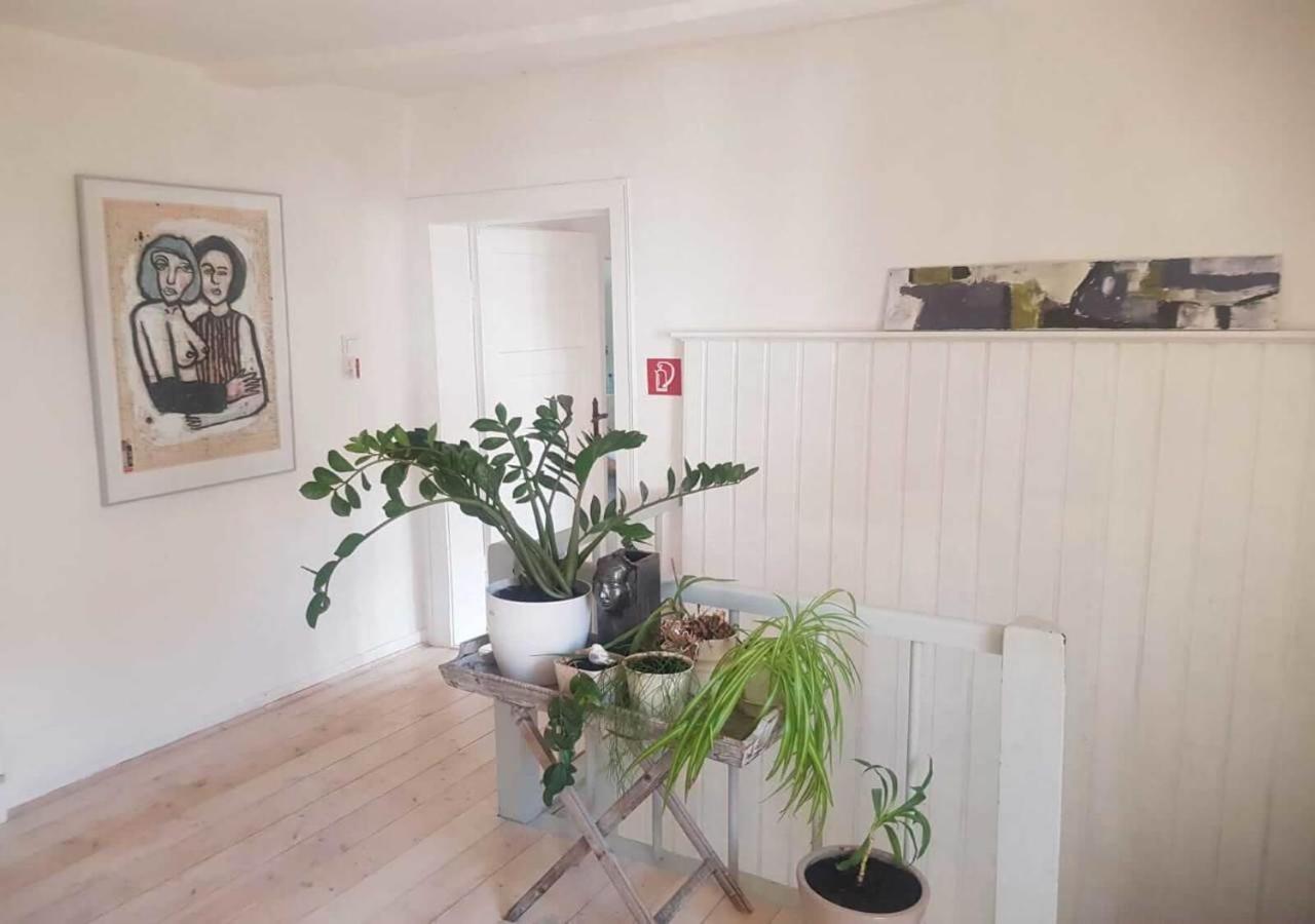 Aeltestes Haus In Quentel - Ferienwohnung 1 Mit Kleinem Garten Lichtenau Dış mekan fotoğraf